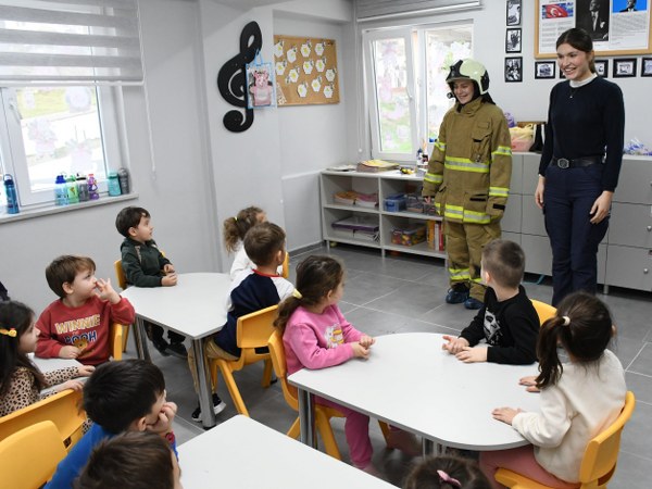 Balıkesir’de Minik Öğrencilere Yangın Eğitimi Verildi