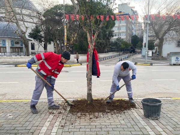 Bandırma’da Kaldırımlar Konfor ve Estetik İçin Yenileniyor