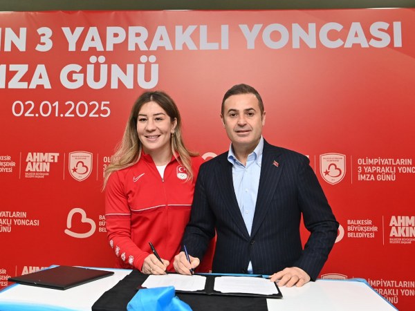 Milli Taekwondocu Nafia artık Balıkesir Büyükşehir Belediyespor’da