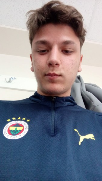 Burak, Fenerbahçeli spor otoritelerinin dikkatini çekti
