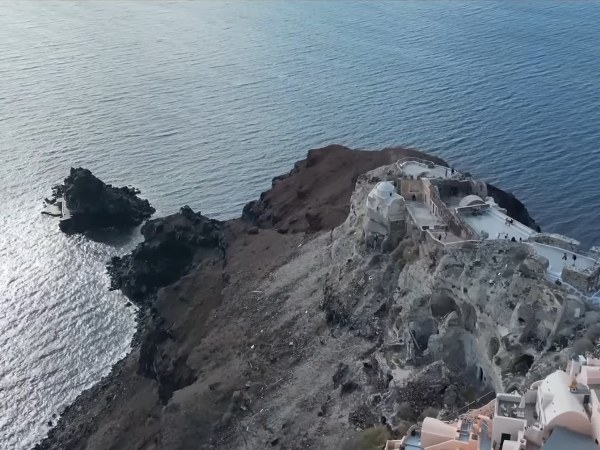 Ege’de Depremler ve Yanardağ Tehlikesi Yunanistan Alarmda!