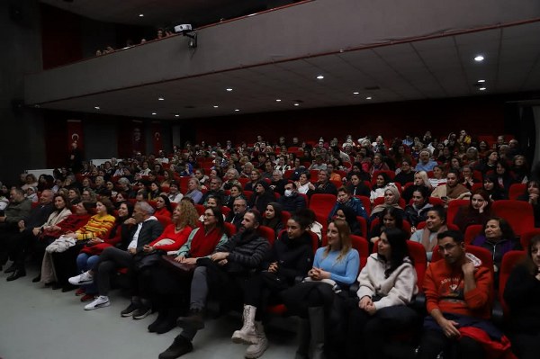 Kadın Oyunları Festivali 3'ncü Gününde
