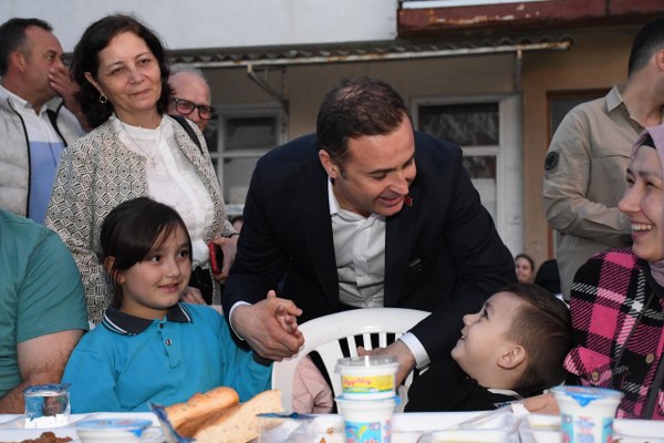 Susurluk’ta Ahmet Akın’a sevgi seli