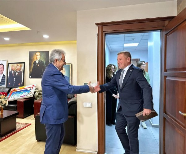 BAŞKAN MİRZA, ATATÜRKÇÜ DÜŞÜNCE DERNEĞİ YÖNETİMİNİ AĞIRLADI (1)