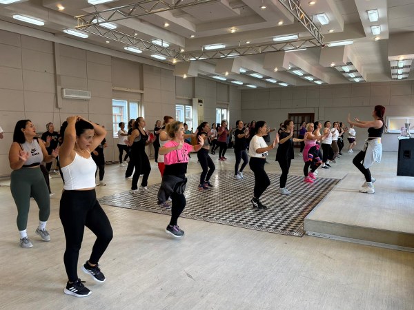 BANDIRMA BELEDİYESİ’NDEN KÜLTÜR, SANAT VE SPOR HAMLESİ HER YAŞTAN VATANDAŞ KURSLARDA BULUŞUYOR