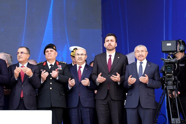 AK Parti’li Öztaylan’ın İstanbul Maratonu 9 bin 200 Araç Teslim