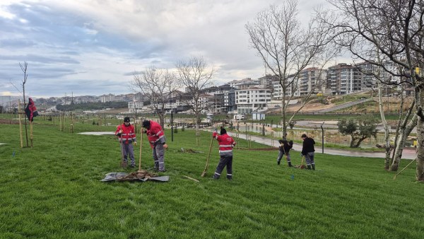 BELEDİYE EKİPLERİ SAHADA ÇALIŞMALAR ARALIKSIZ SÜRÜYOR