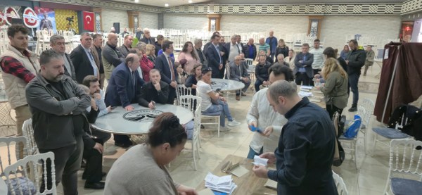 Bakkallar ve Bayiler Odasında Ömer Metin İle Devam