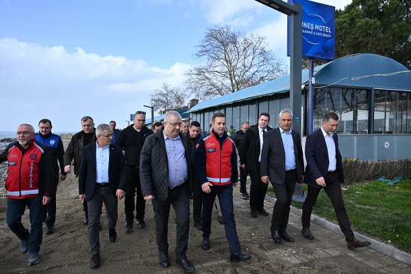 Balıkesir Büyükşehir Belediyesi Körfez’de Seferber Oldu