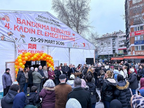 Bandırma’da kadın emeği festivali yoğun ilgi gördü