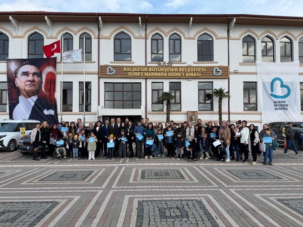 Başkan Akın’ın hipoterapi projesiyle 45 özel öğrenci sertifika aldı