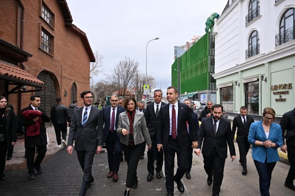 Kent konseylerinde devir teslim, Bandırma da törende yer aldı