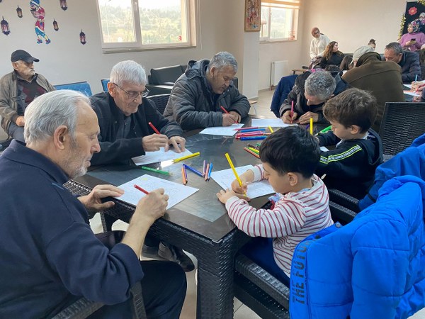 Minik Kalplerden Büyük Çınarlara Anlamlı Ziyaret