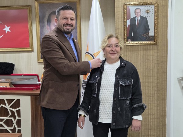 AK Parti Balıkesir’de katılımlar sürüyor