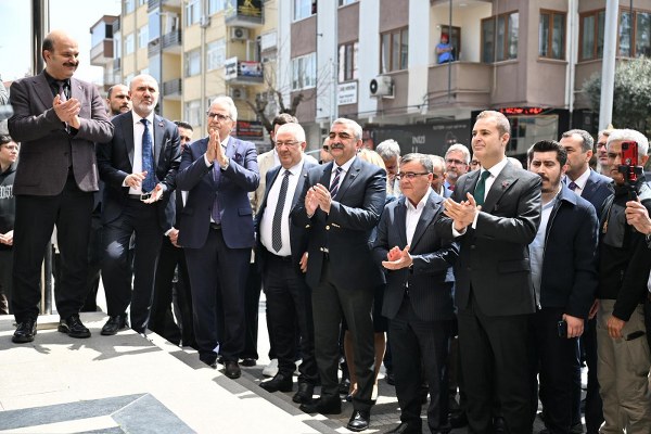 Akın: “Sanat, insanı insana yaklaştırır”