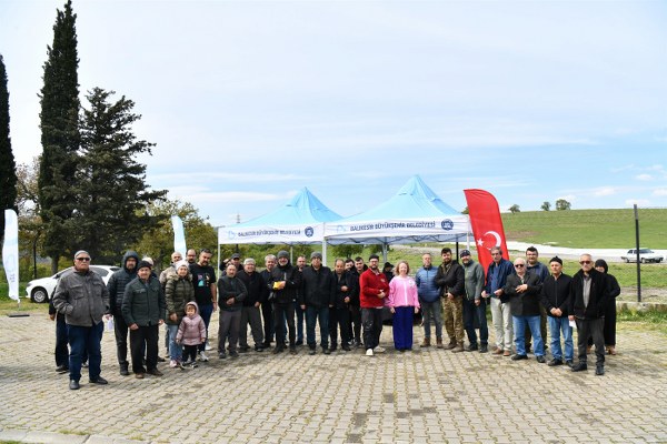 Büyükşehir Belediyesi’nden arıcıları sevindiren destek